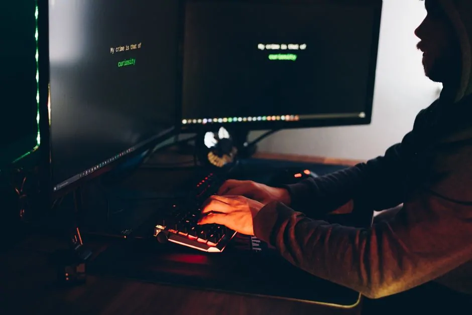 Afbeelding van een computerscherm met een waarschuwing voor kwaadaardige code